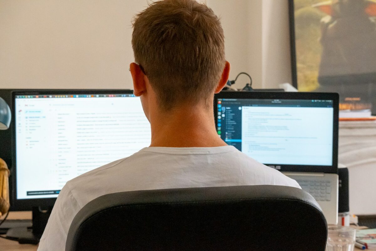 wesentliche Rolle, Fähigkeiten und Werkzeuge 🚀 1 développeur seo